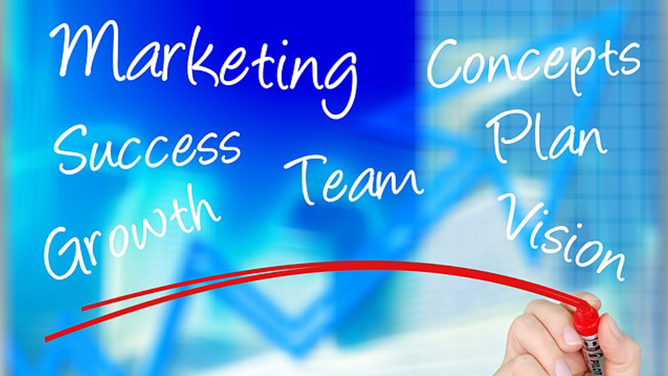 Bang for Your Buck: Online Marketing Vs Traditional Marketing